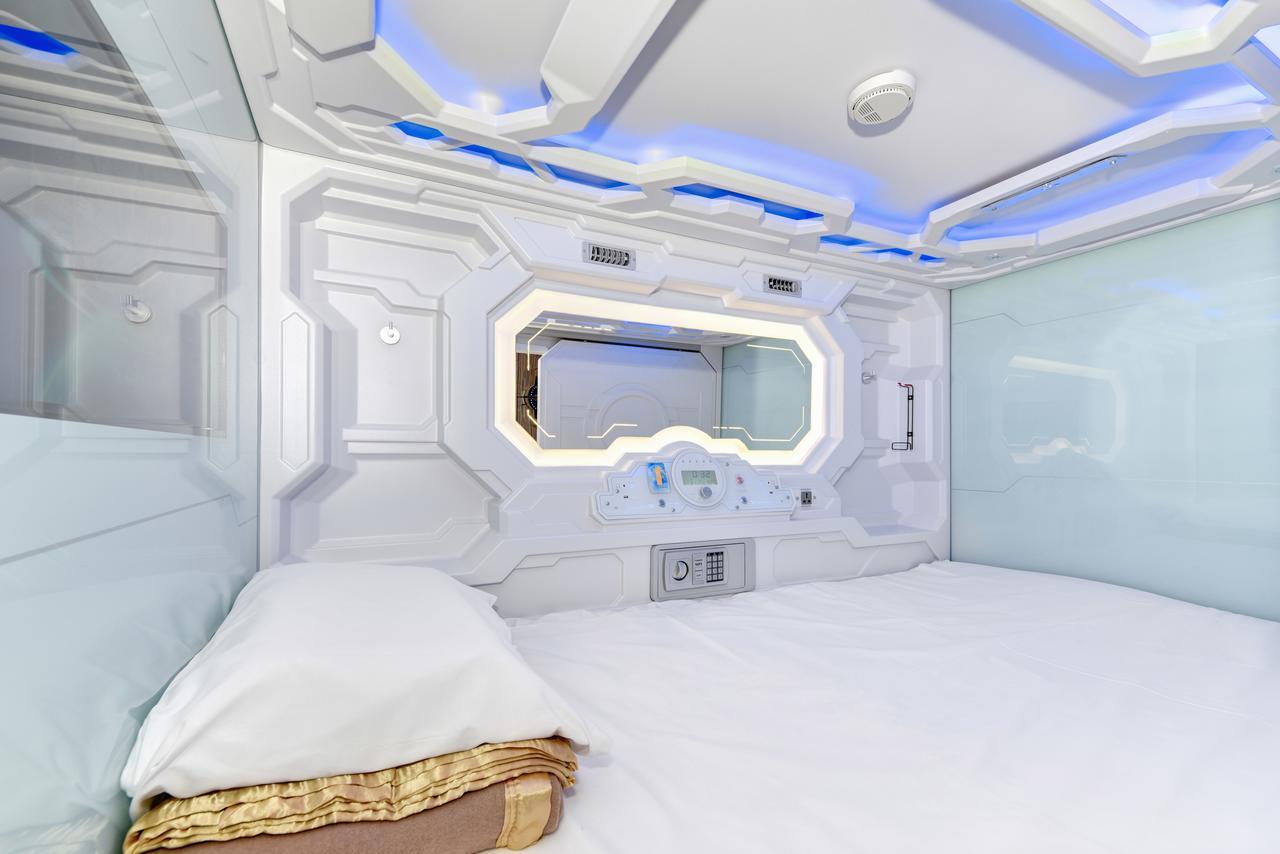 Space Q Capsule Hotel Sidney Exterior foto
